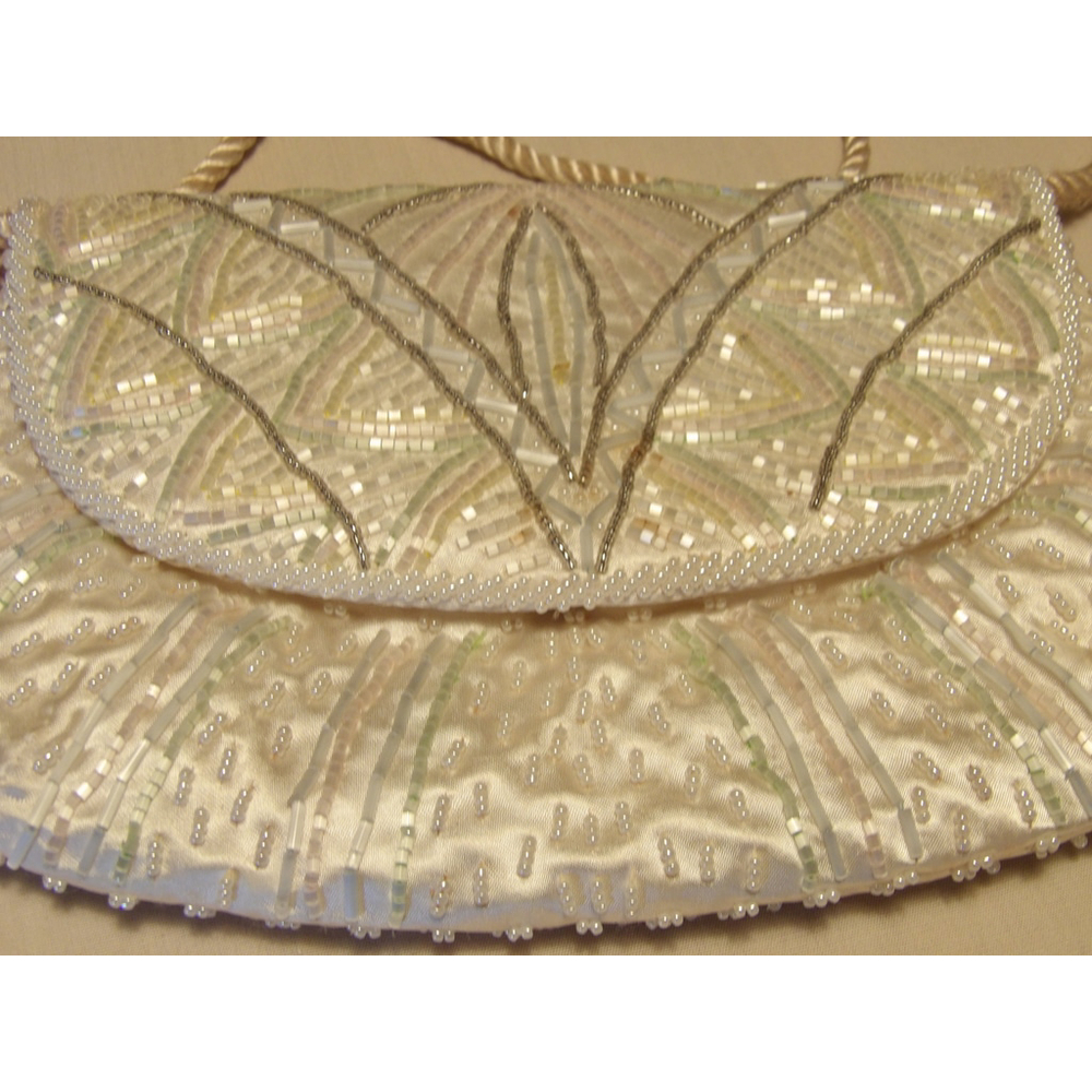 Women's Unbranded White Beaded Clutch Small